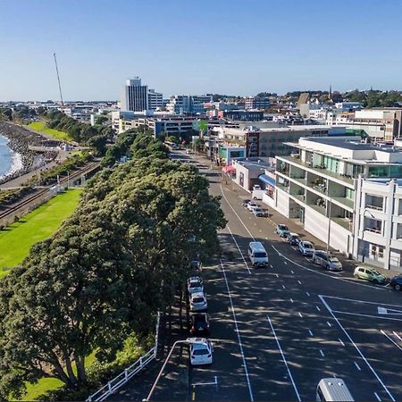 West End Precinct 2 Bedroom Apartment Close To Walkway And Ocean New Plymouth Bagian luar foto