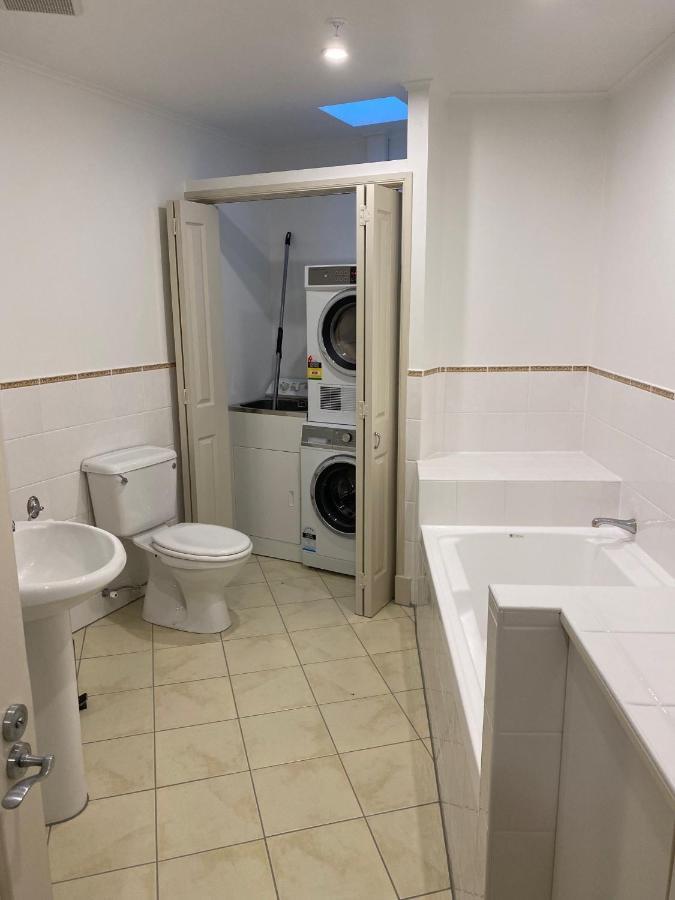 West End Precinct 2 Bedroom Apartment Close To Walkway And Ocean New Plymouth Bagian luar foto